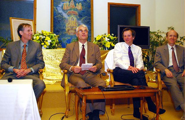 08 DSC_2440 cropped corrected.jpg - From left to right are Dr Peter Leadbetter, organizer of the England tour for Dr Travis; Dr Eric Cassells, Head Teacher at the highly successful Maharishi School in Skelmersdale, England; Dr Nigel Barlow; and Dr Fred Travis.